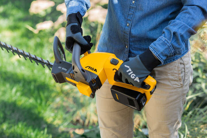 STIGA Akku-Heckenschere HT 300e Kit